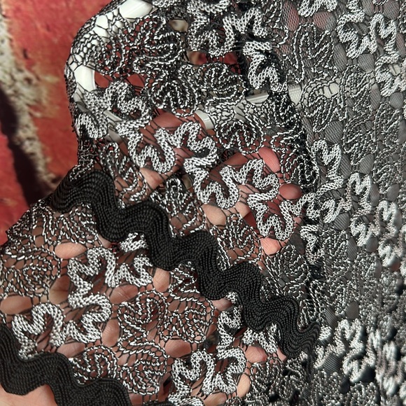 Few Moda Black Lace women Dress - Medium - Picture 6 of 15